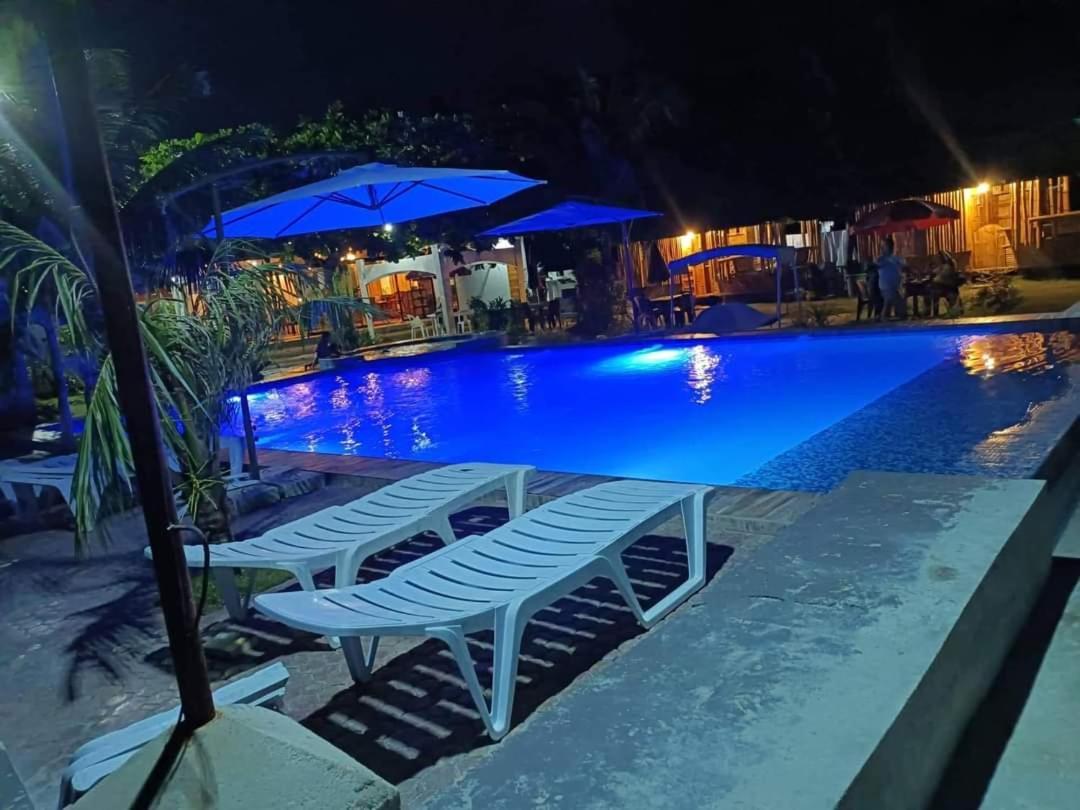 Rrj'S Beach Resort Oslob Ngoại thất bức ảnh