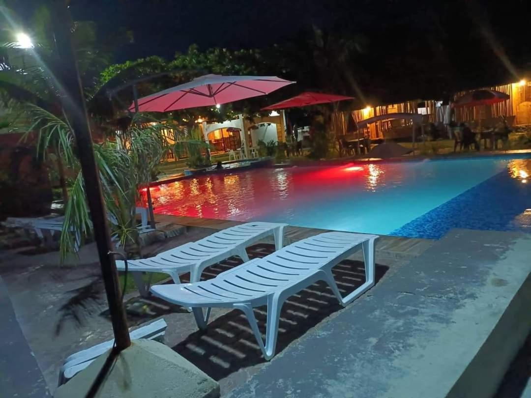 Rrj'S Beach Resort Oslob Ngoại thất bức ảnh